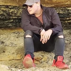 Meet your Posher, Travis